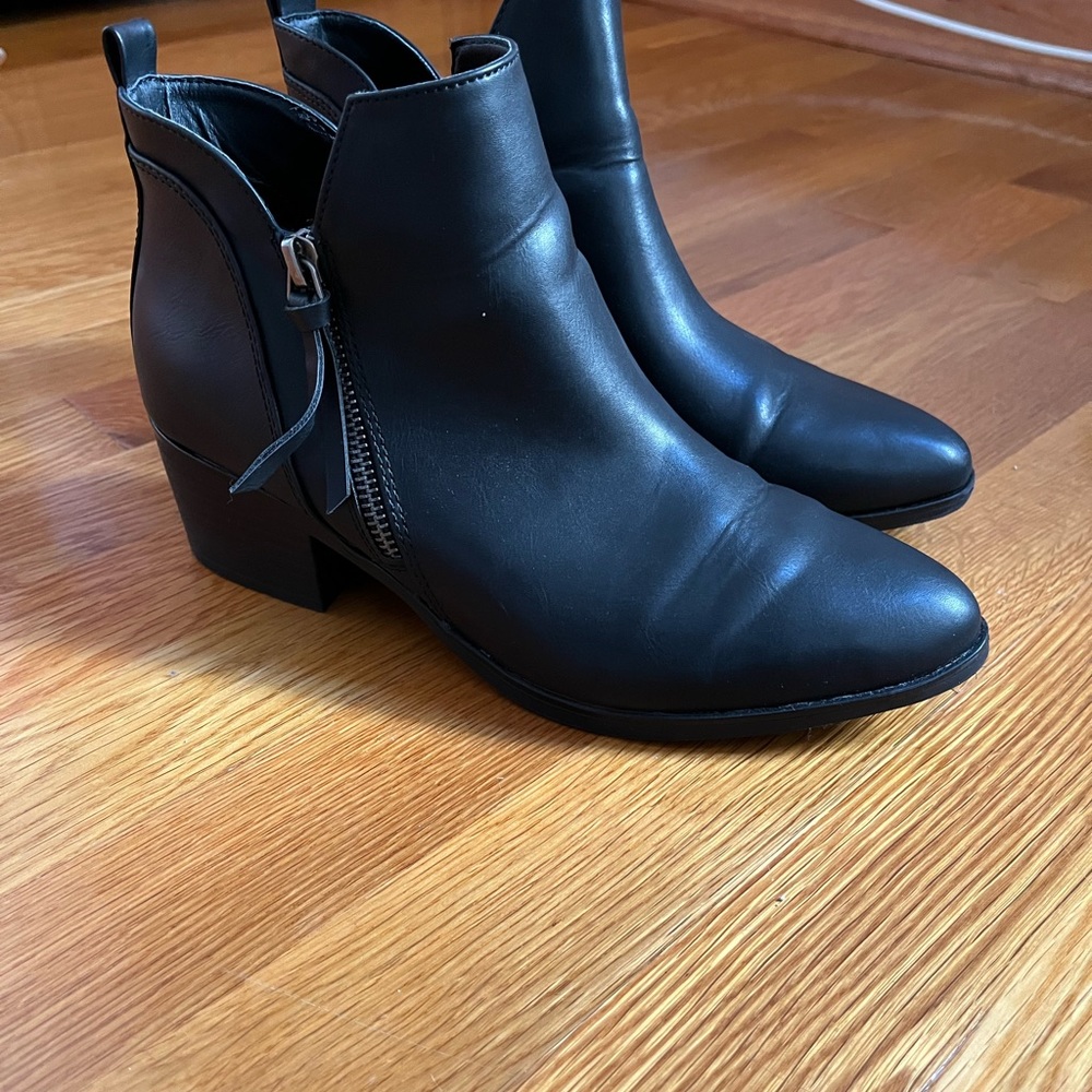MIA booties